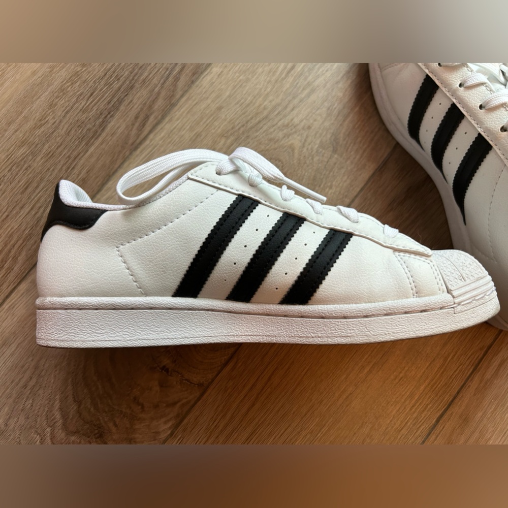 Adidas Superstar Leather Shell Toes